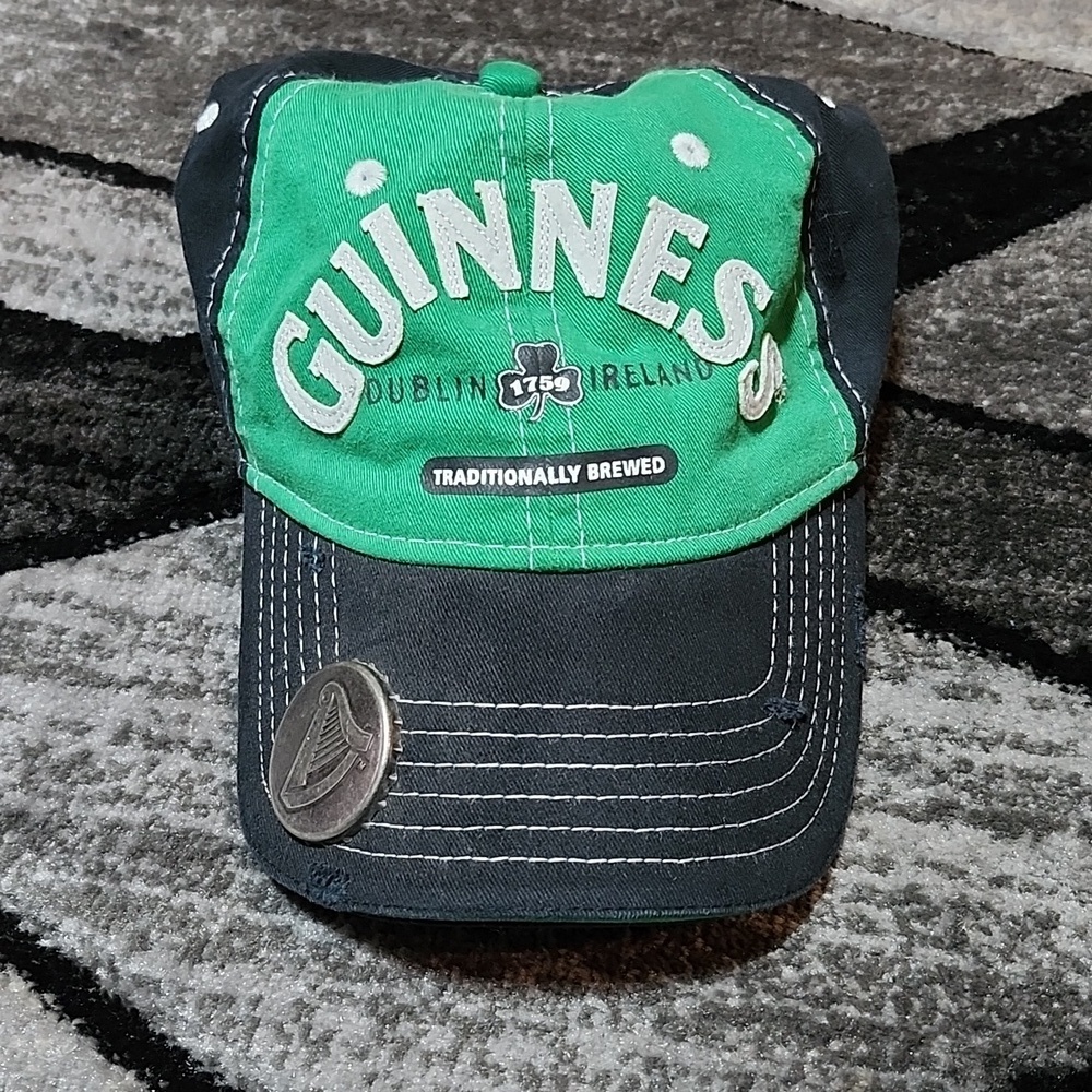 GUINNESS DUBLIN IRELAND TRADITIONALLY BREWED EMBROIDERED BOTTLE OPENER C…